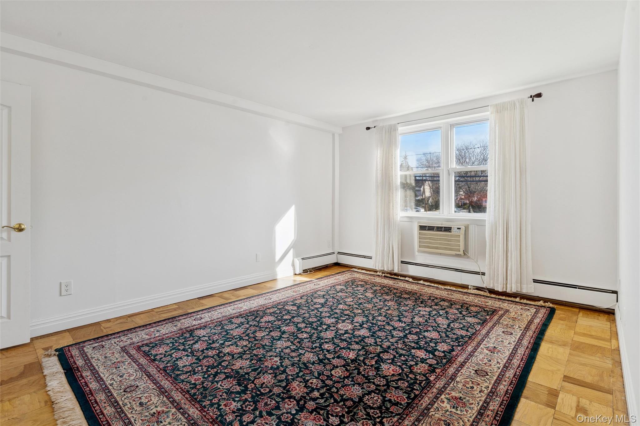 157 Hempstead Avenue Unit: B20