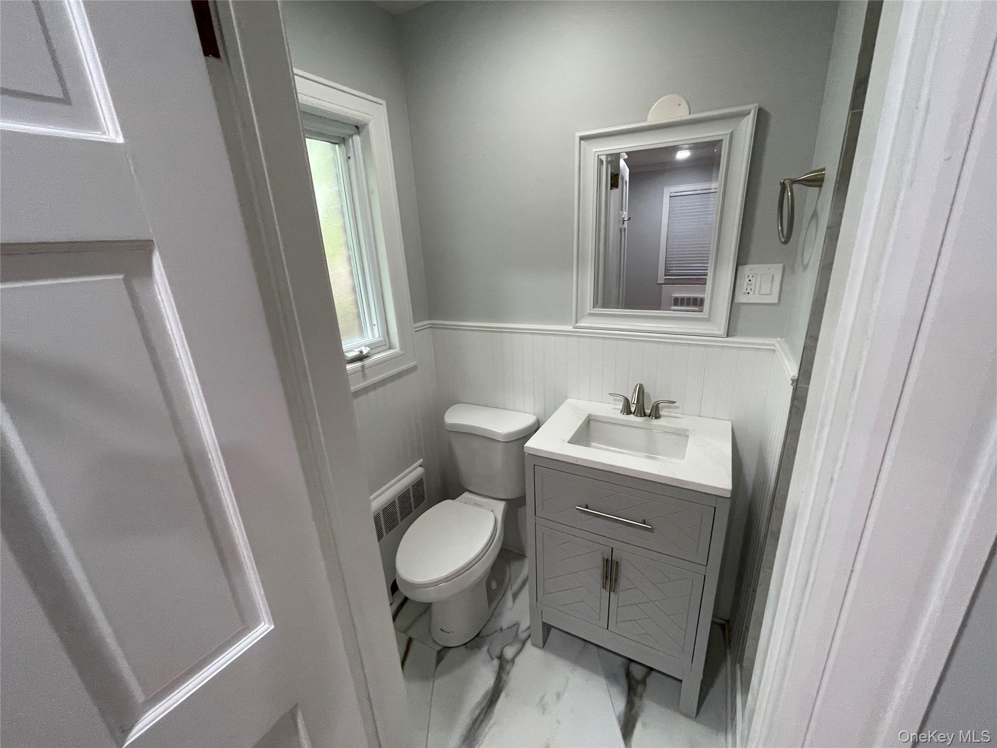 411 E Walnut Street Unit: Lower