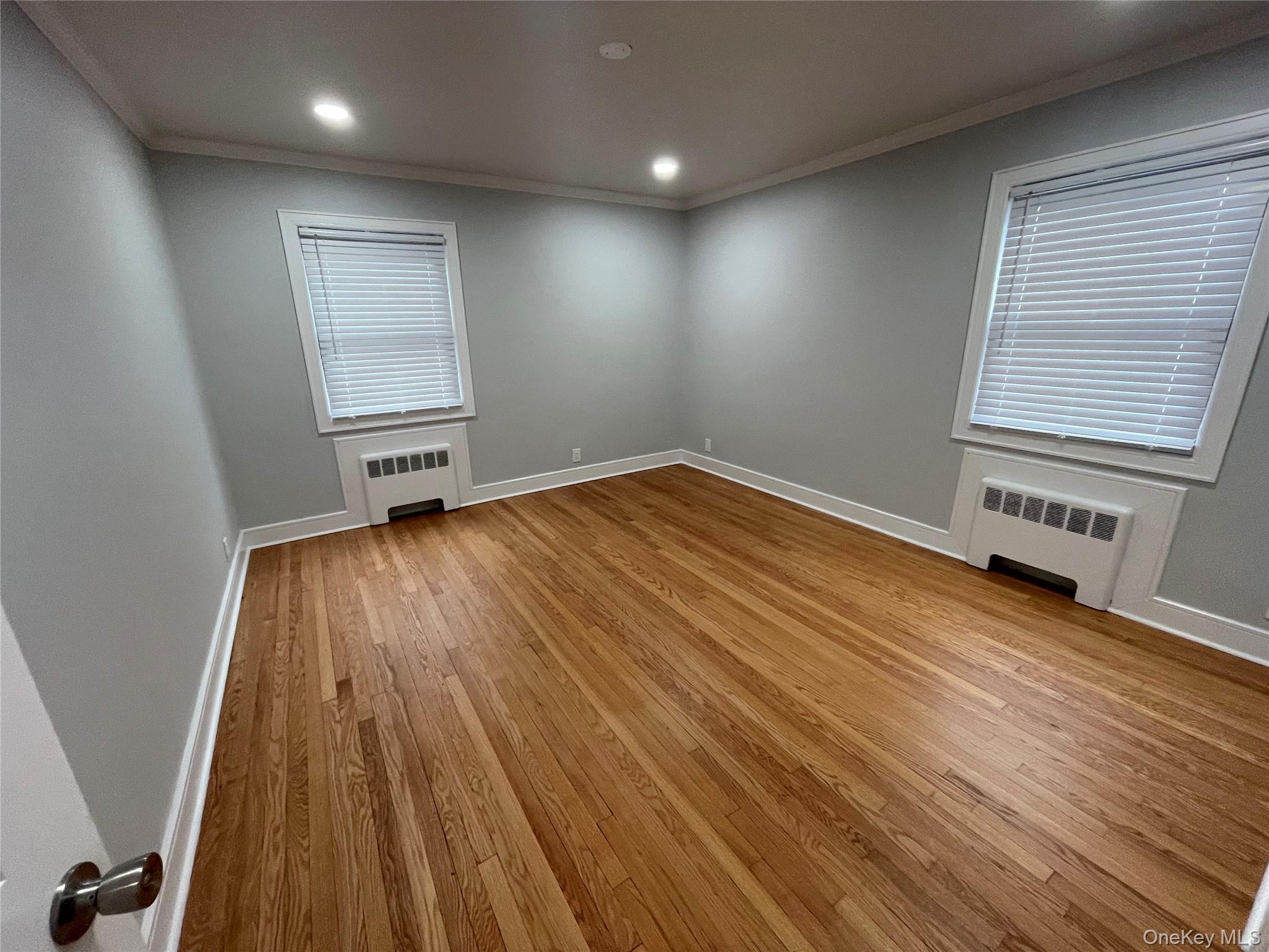 411 E Walnut Street Unit: Lower
