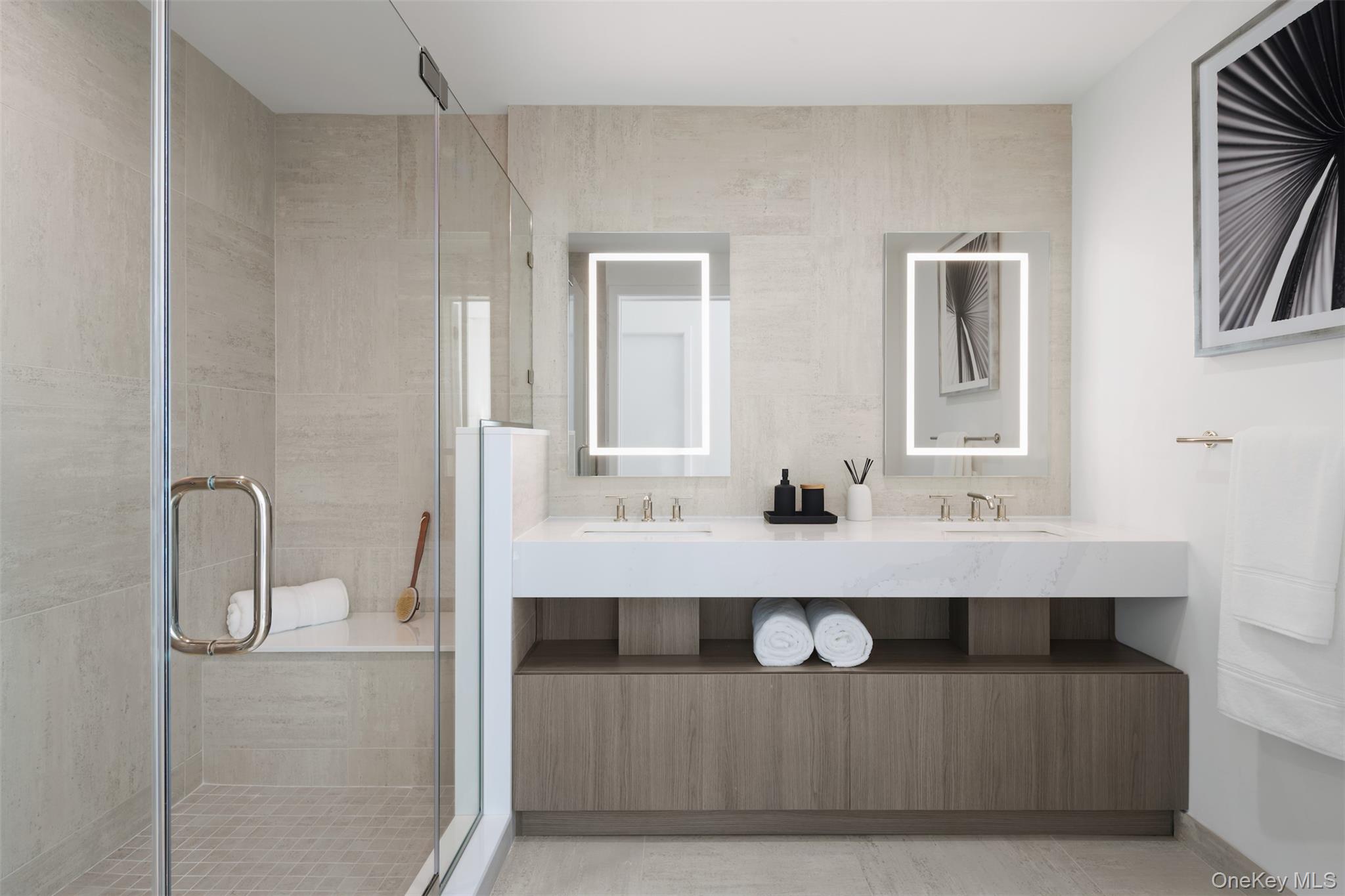 140 Boardwalk Unit: PH7 B