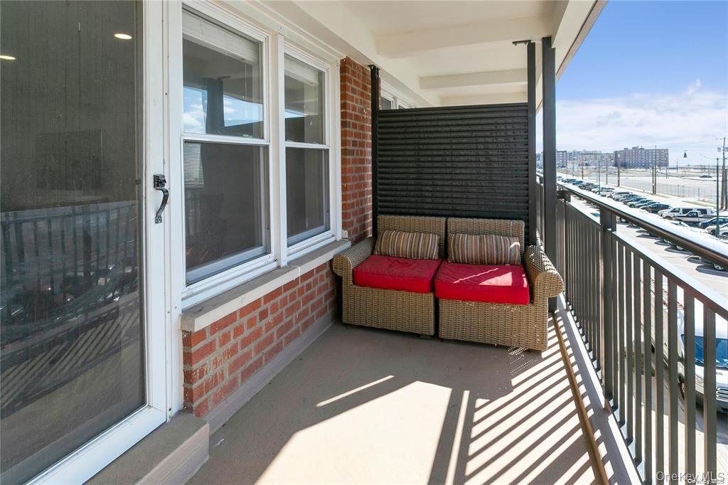 1 E Broadway Unit: 3N