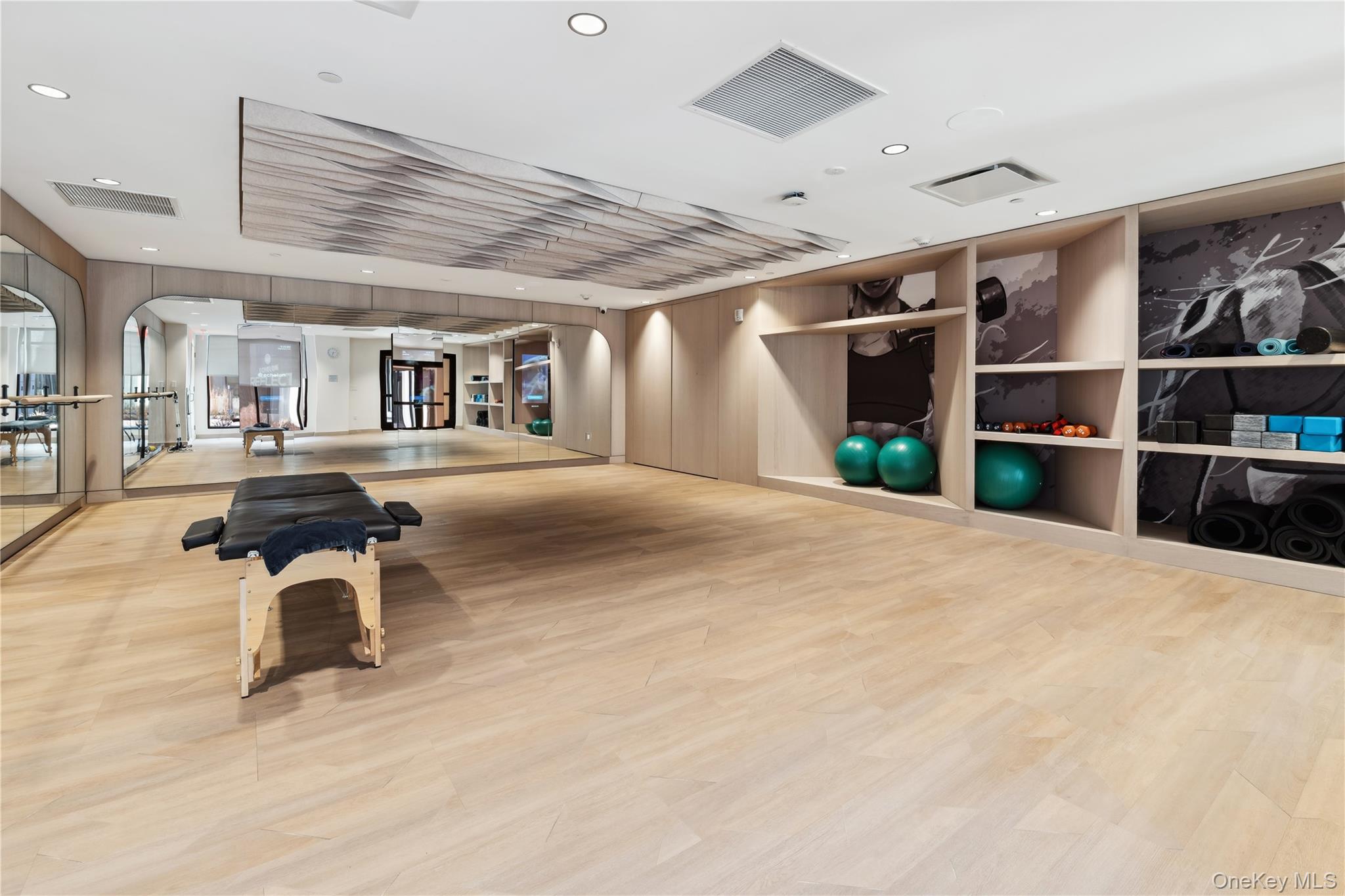 100 Boardwalk Unit: 506 A