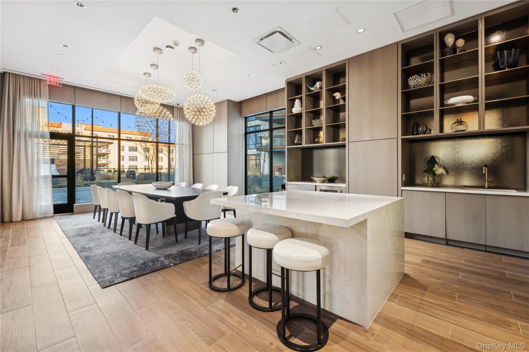 100 Boardwalk Unit: 506 A