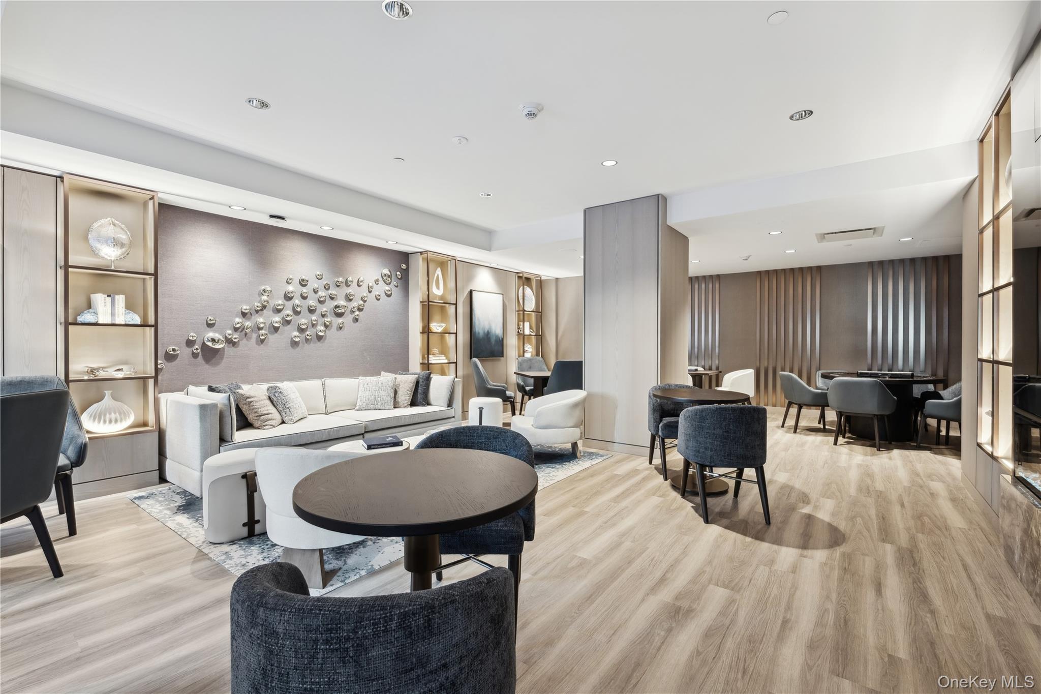 100 Boardwalk Unit: 506 A