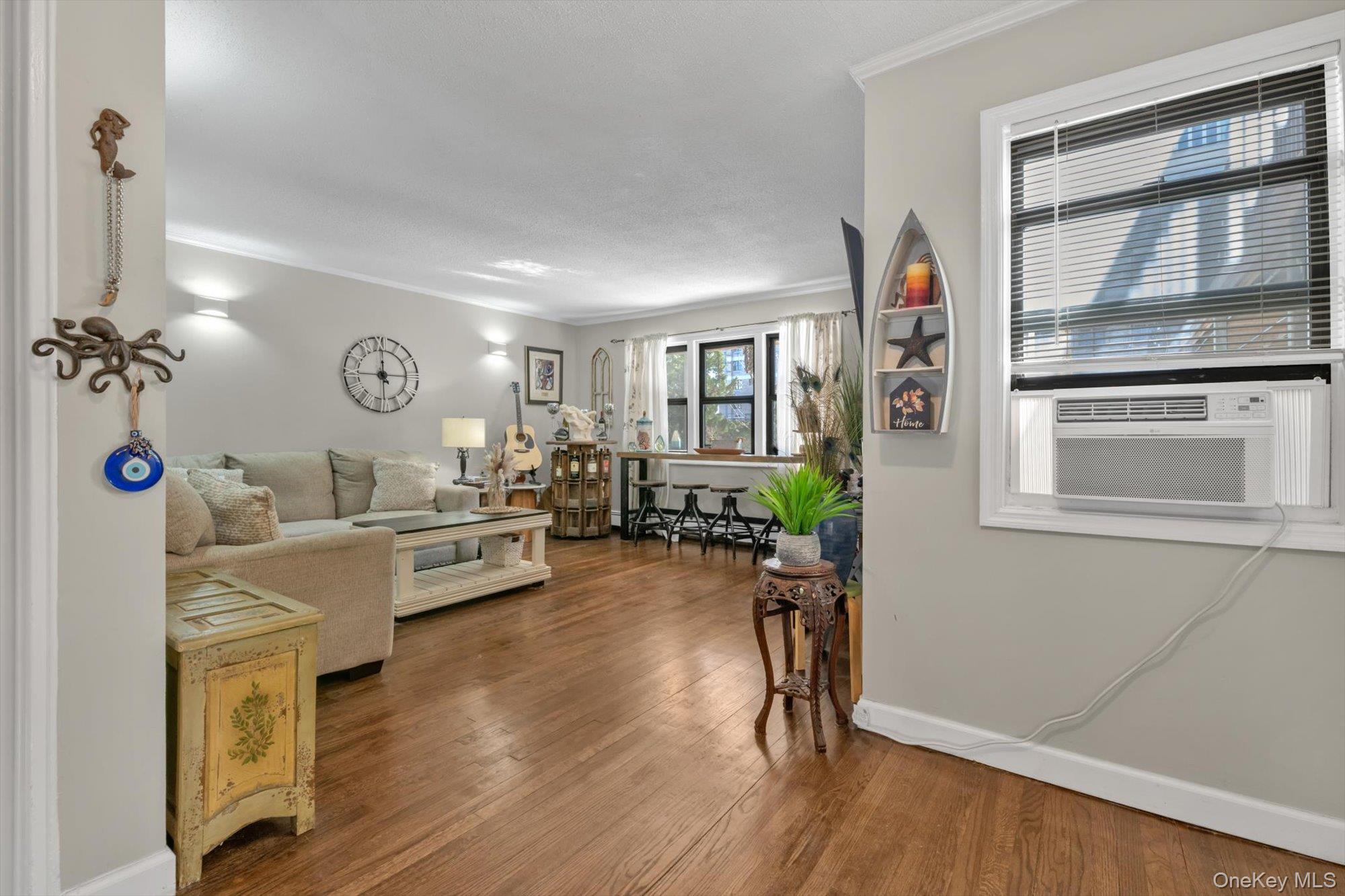 65 W Broadway Unit: 6A