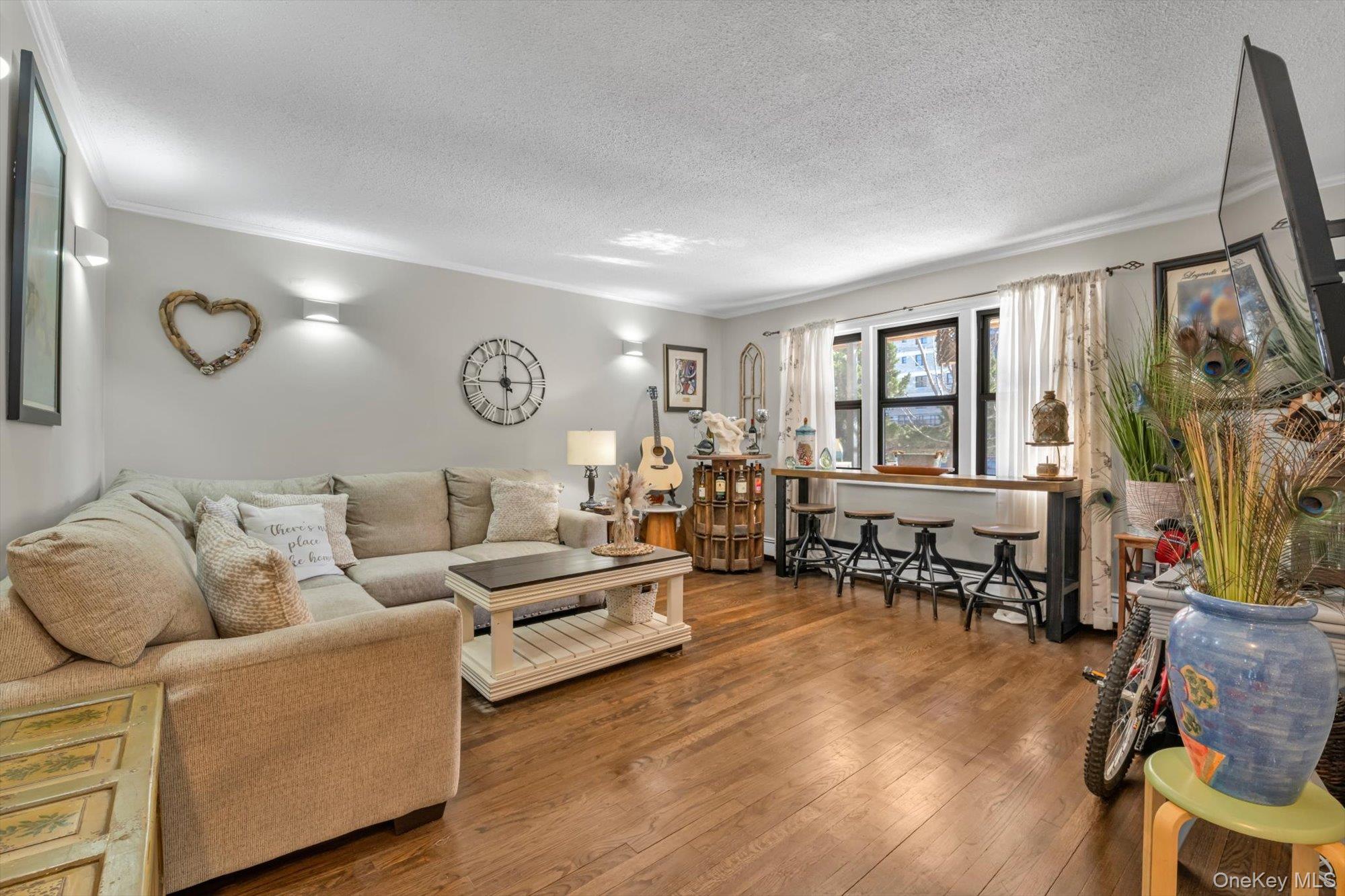 65 W Broadway Unit: 6A