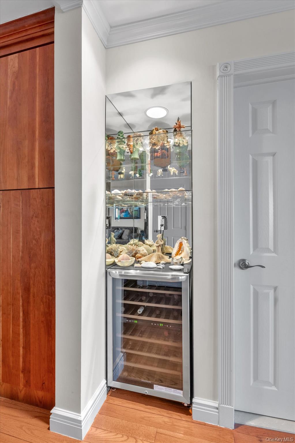 100 Baker Court Unit: 113