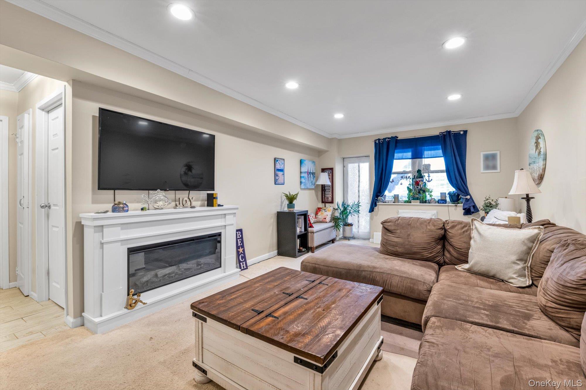 55 Monroe Boulevard Unit: 5R