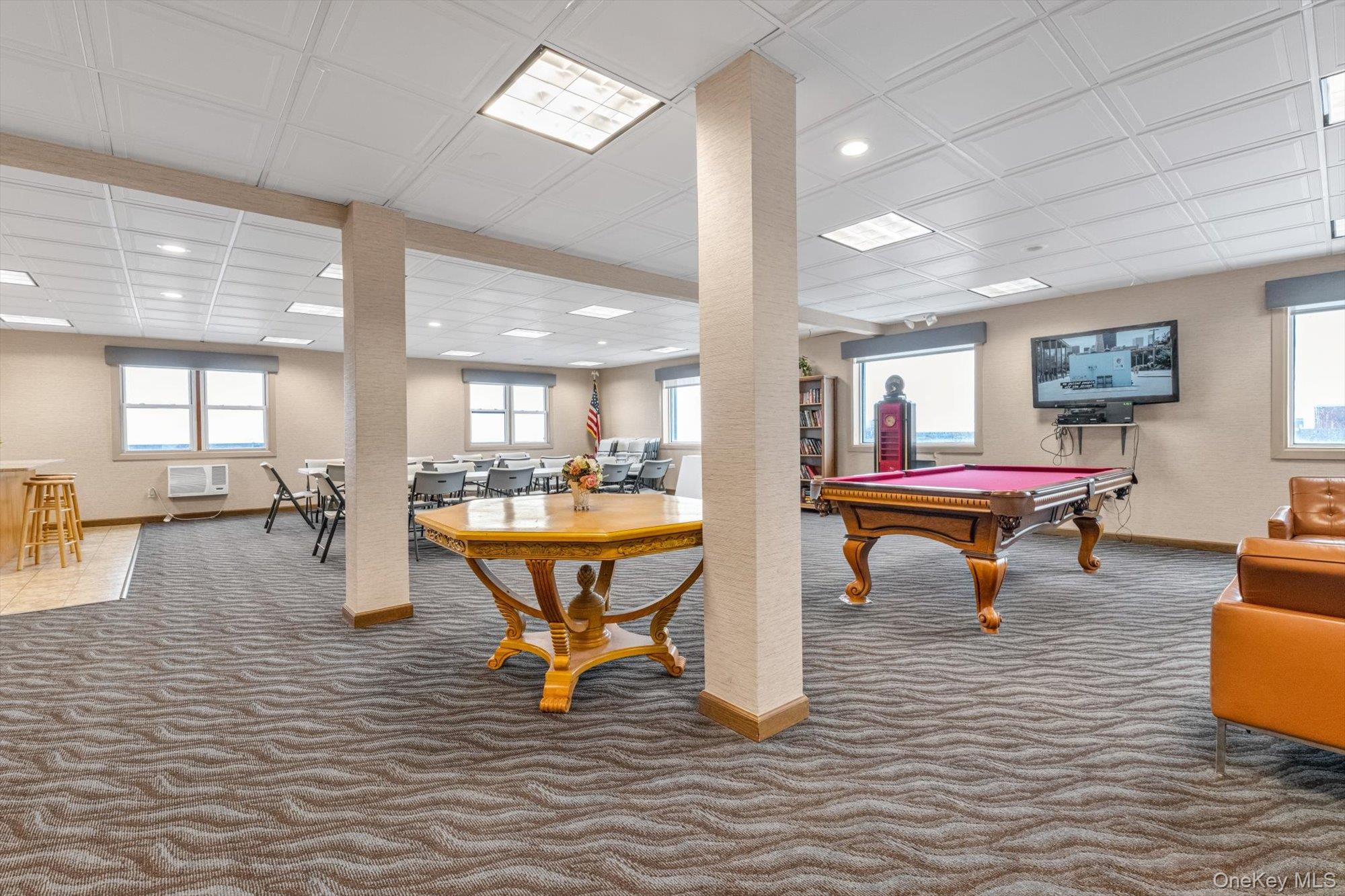 55 Monroe Boulevard Unit: 5R