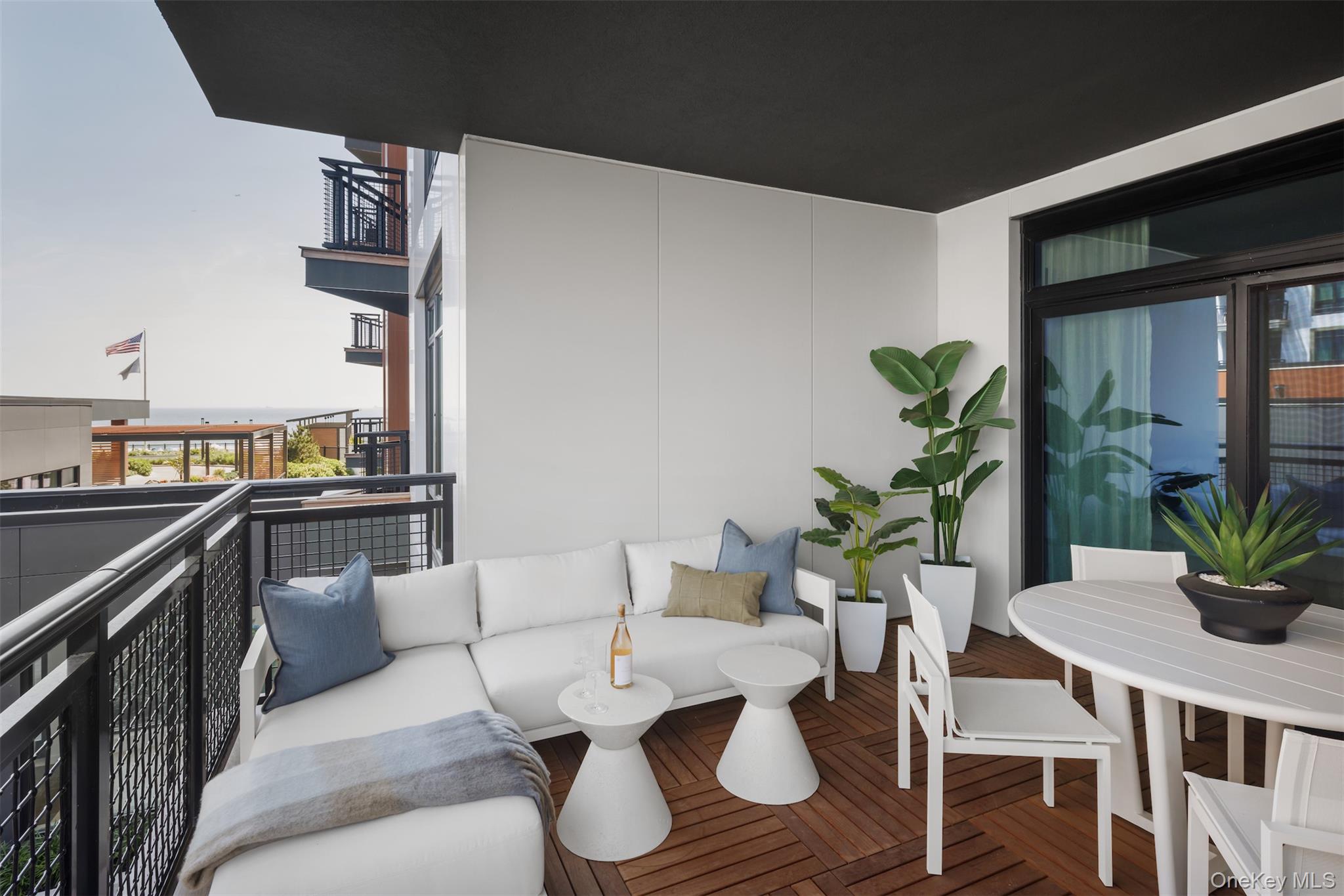 140 Boardwalk Unit: L6 B