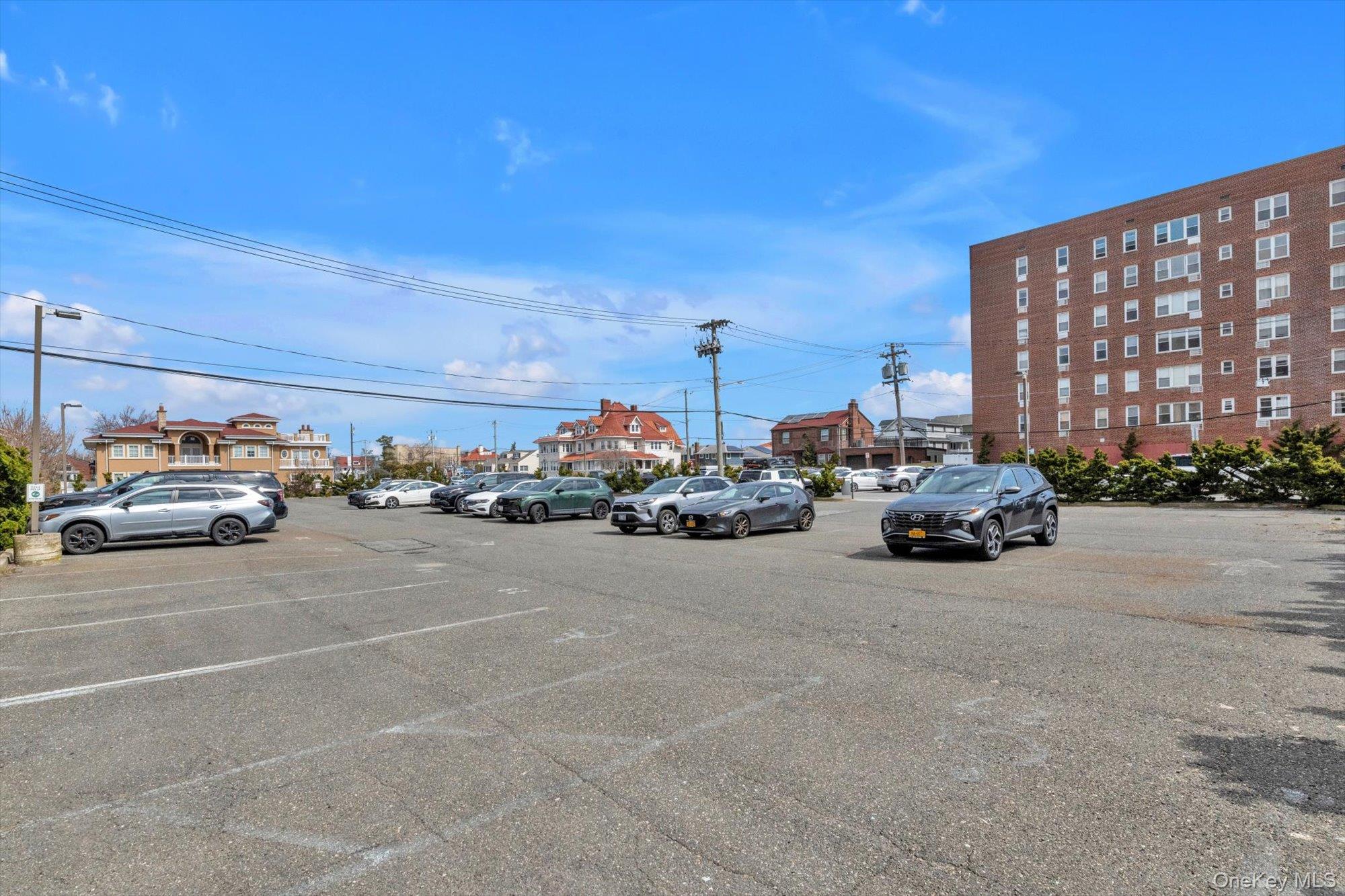 25 W Broadway Unit: 207