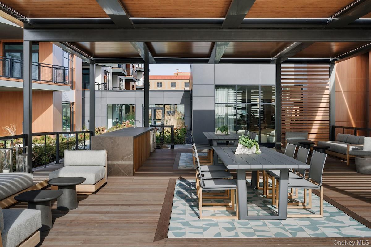 100 Boardwalk Unit: PH6A