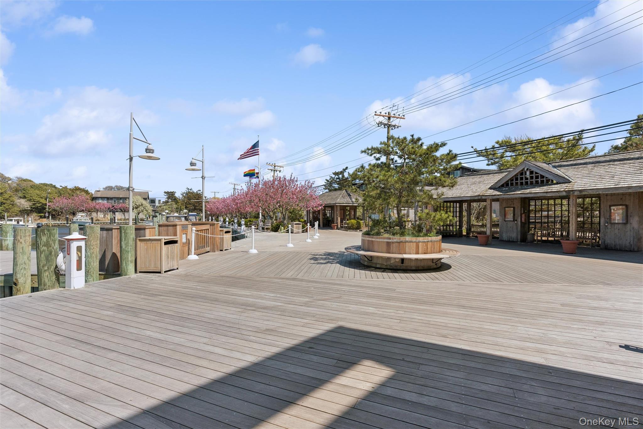 287 Bay Walk