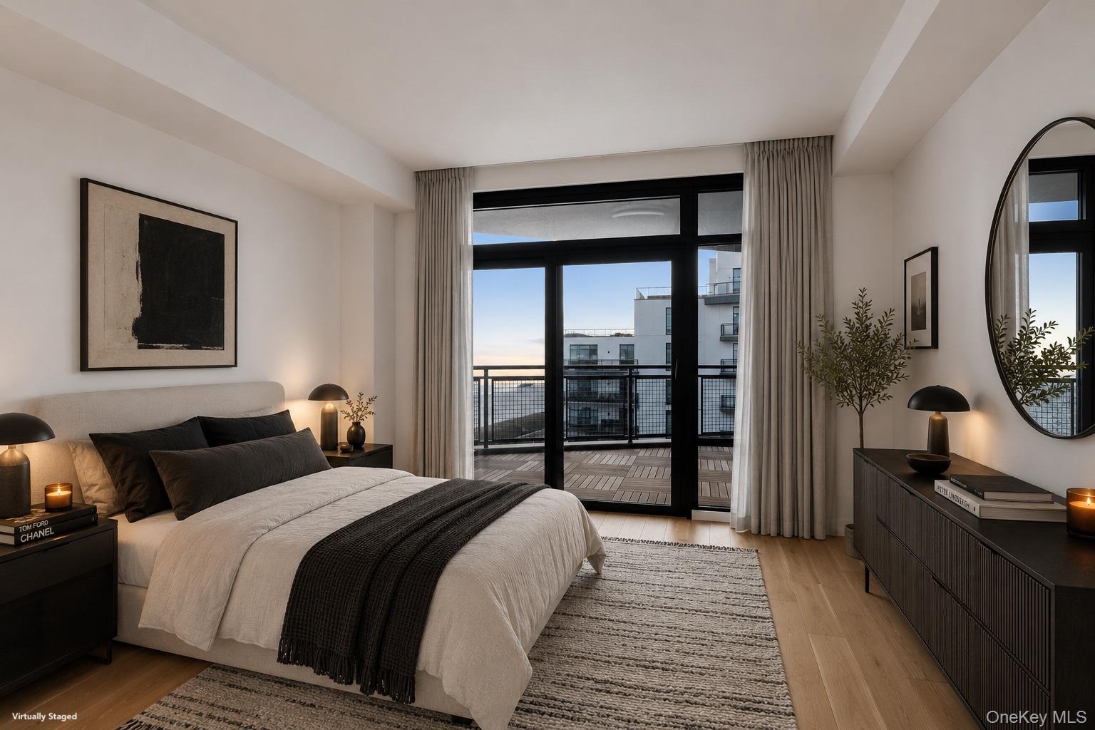 140 Boardwalk Unit: 905