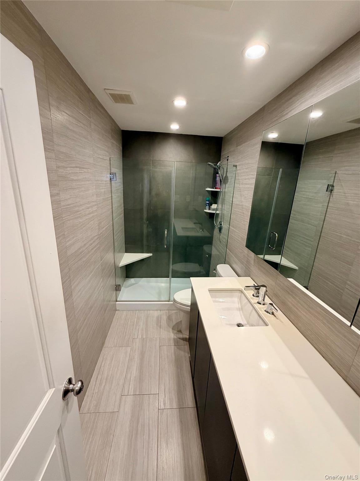 360 Shore Road Unit: 9B