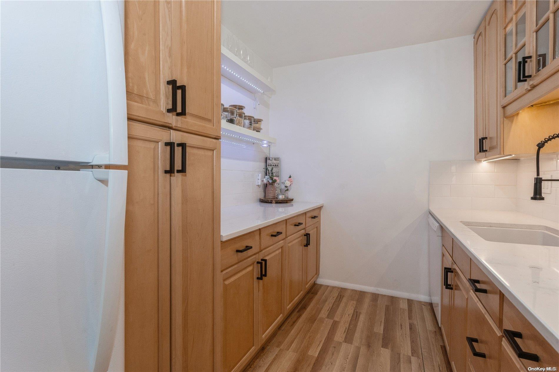 410 E Broadway Unit: 5M
