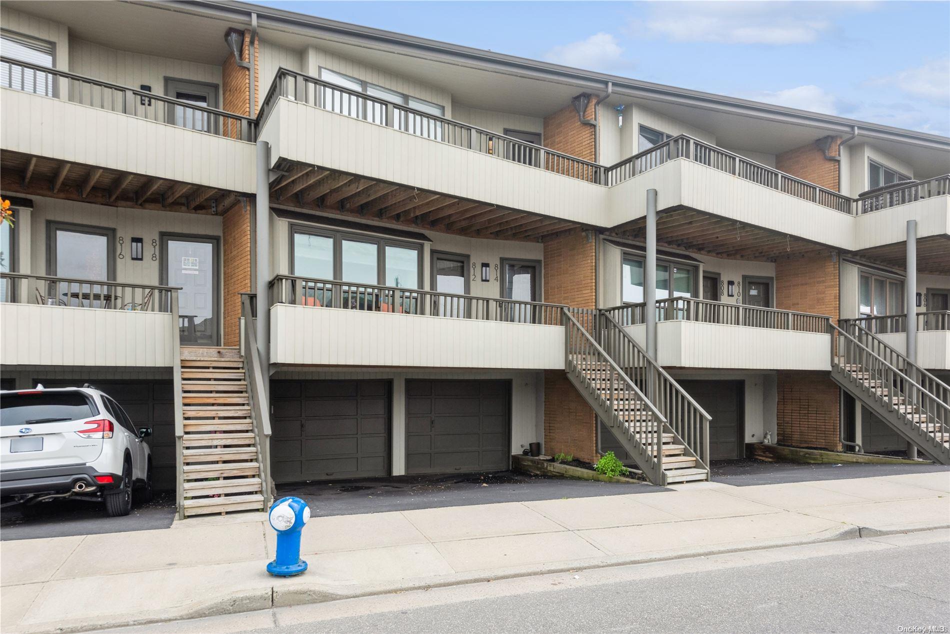 812 E Broadway Unit: Main