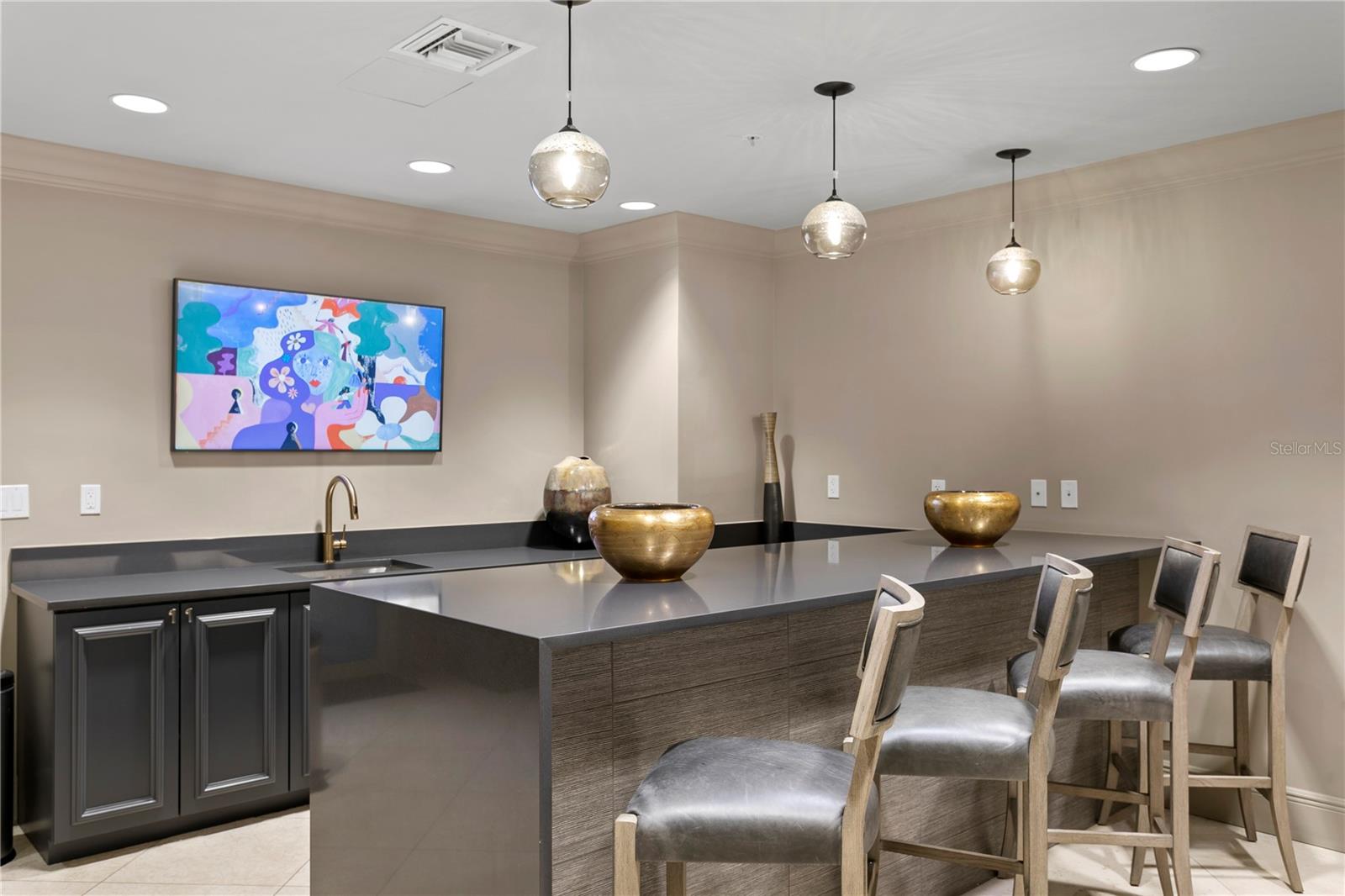 450 KNIGHTS RUN AVE #504