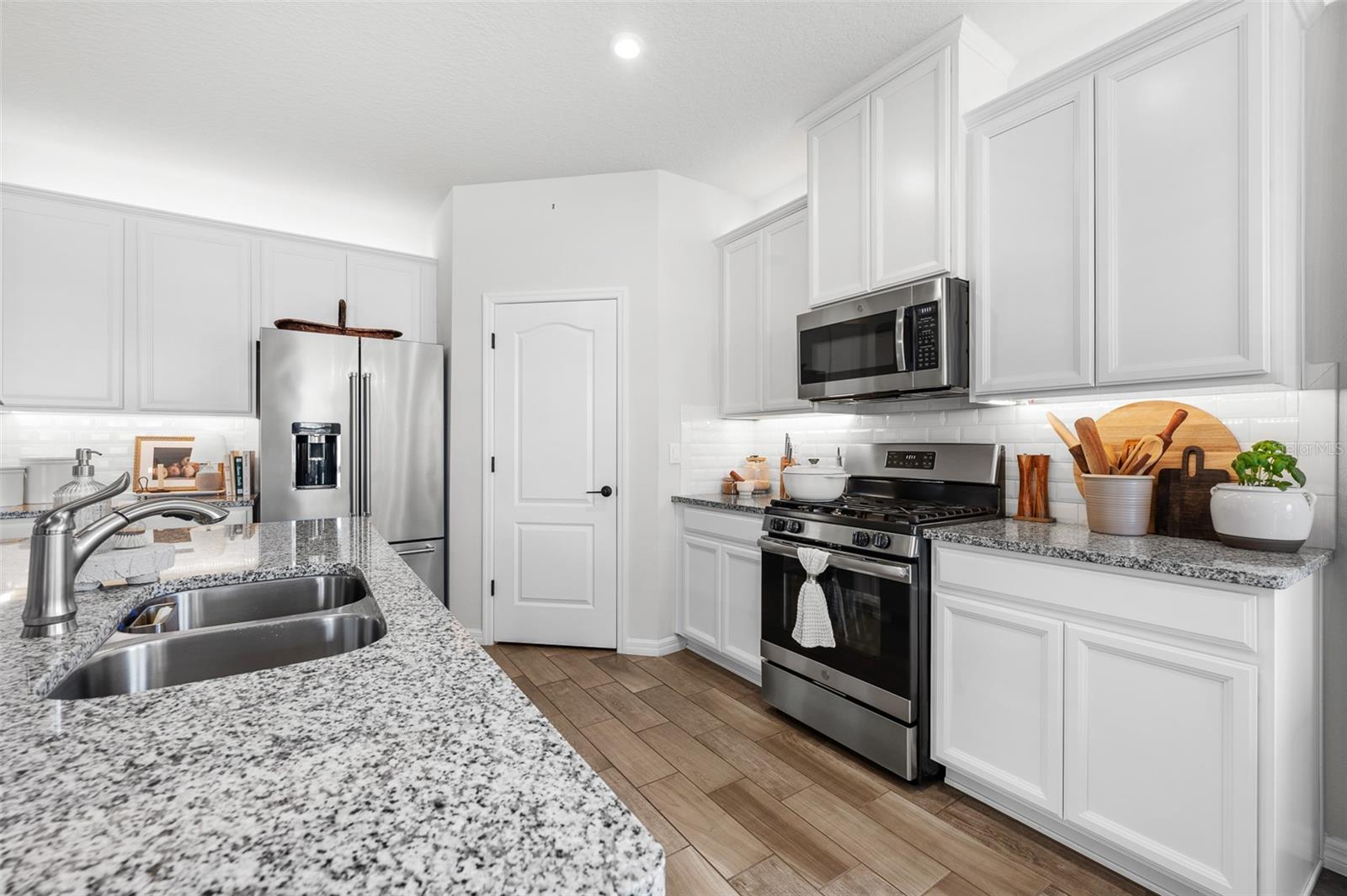 12212 BLUE PACIFIC DR