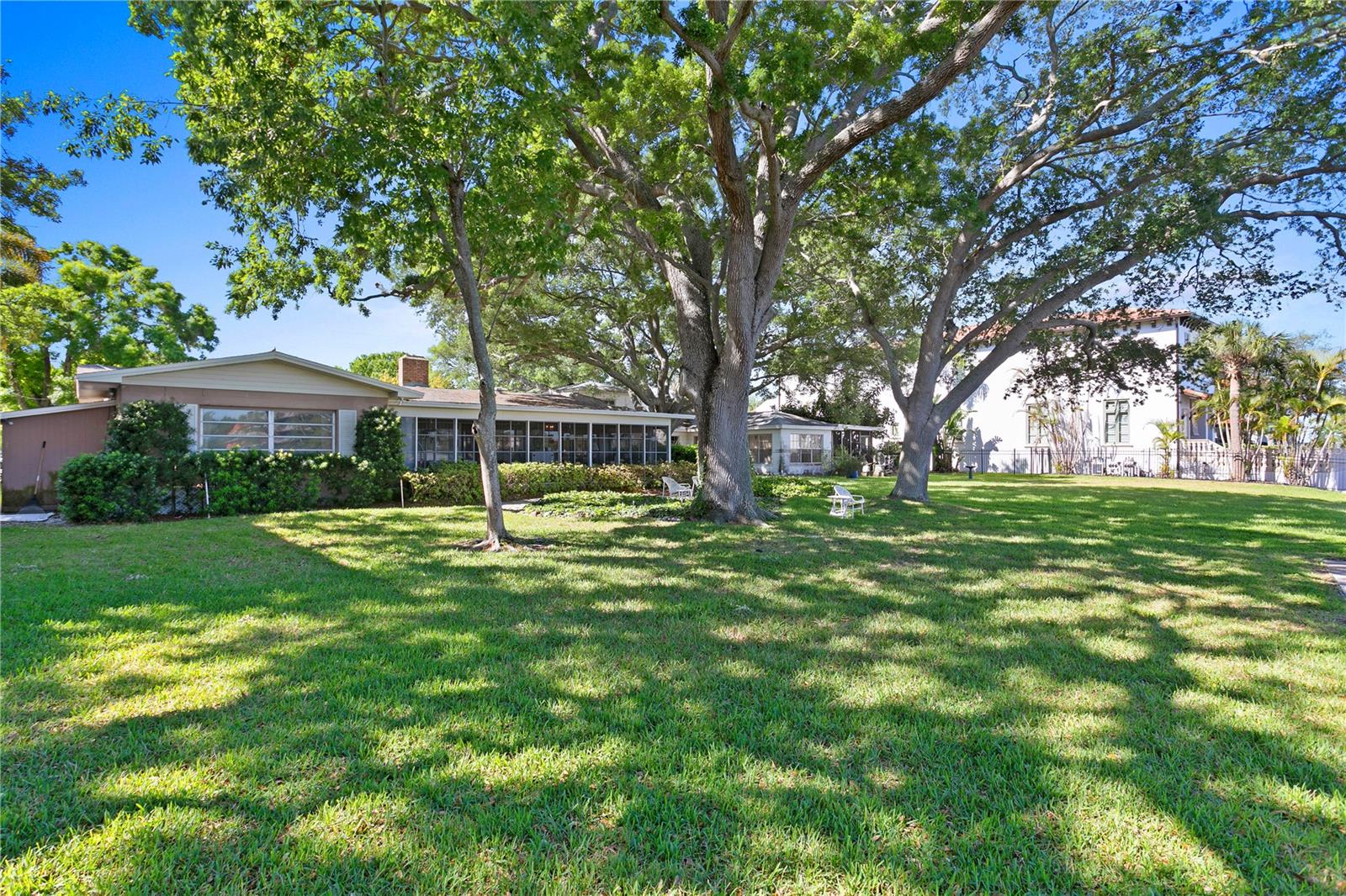 5009 W SPRING LAKE DR