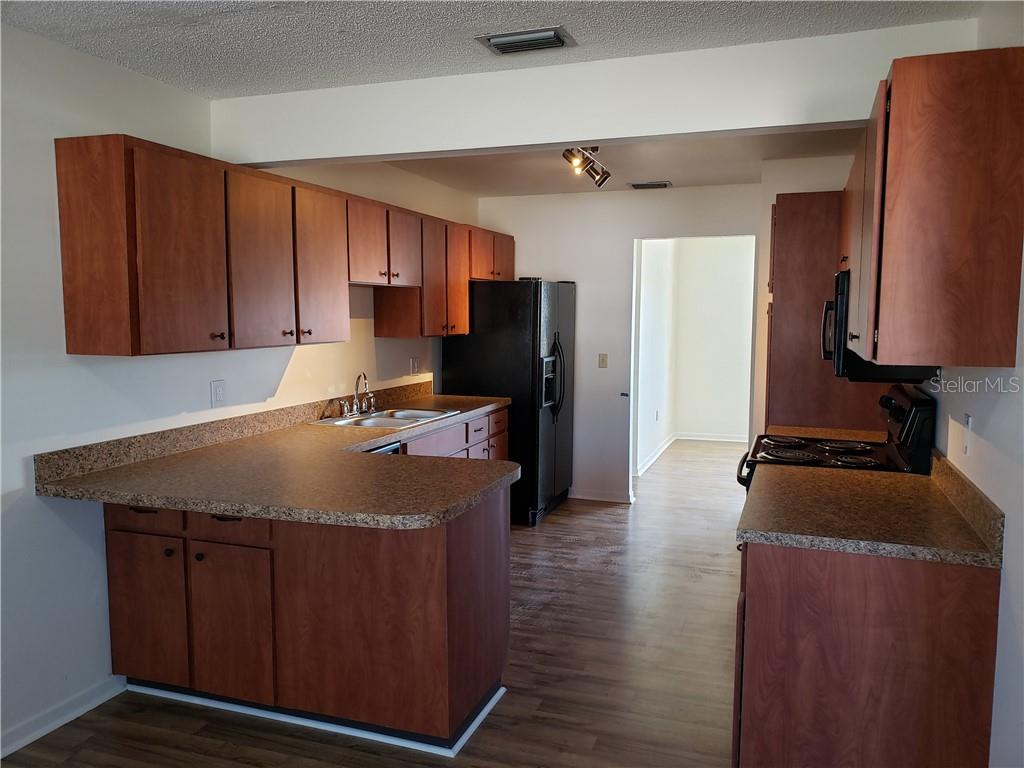 1212 FORDHAM DR