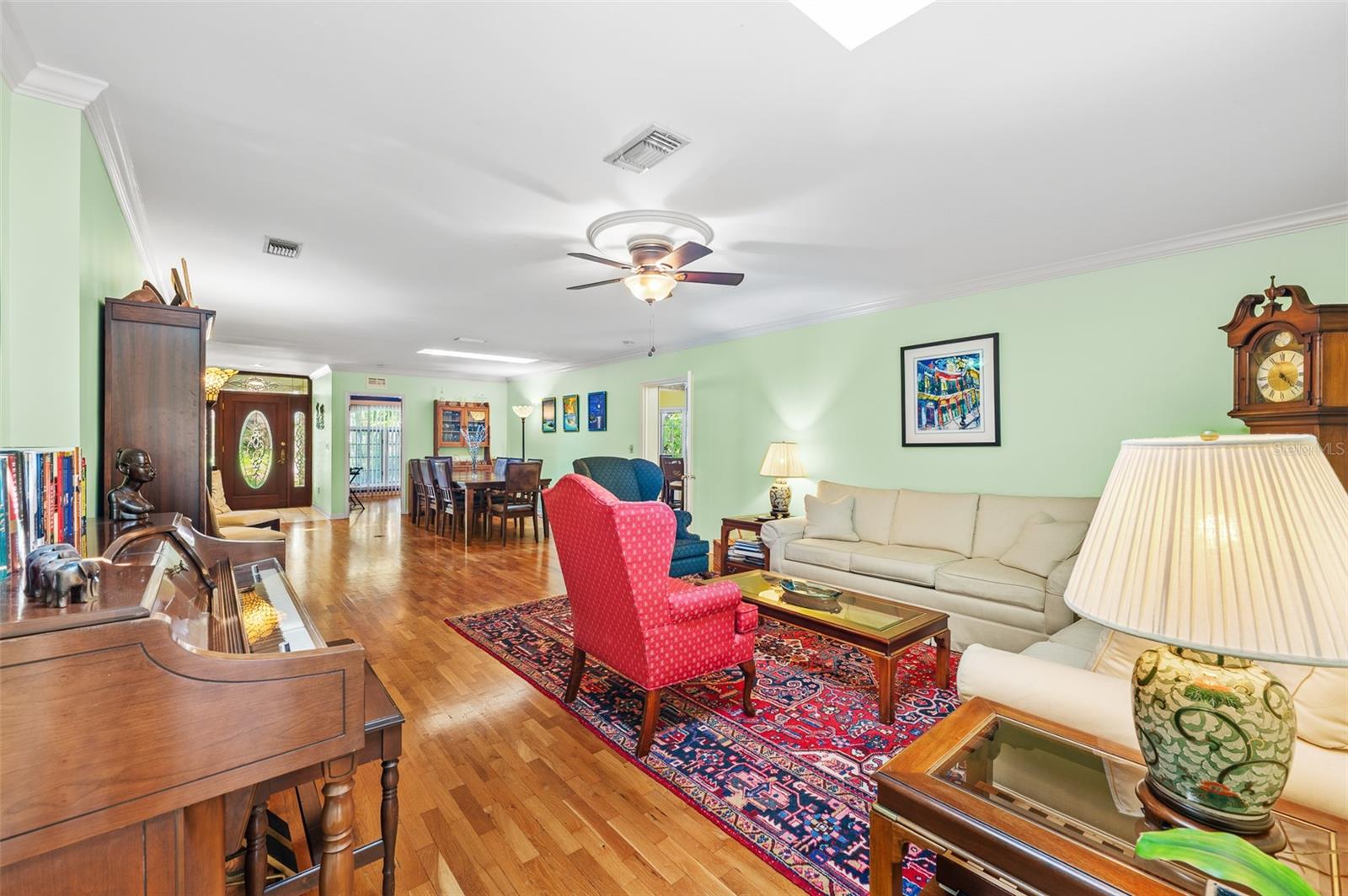 647 GENEVA PL