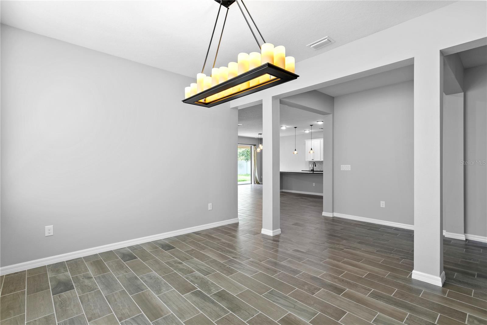 1917 MOORHEN WAY