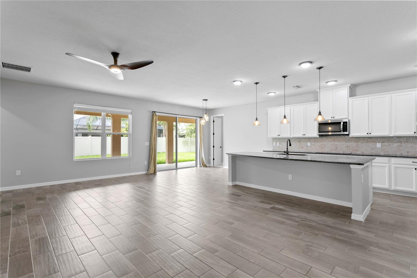 1917 MOORHEN WAY