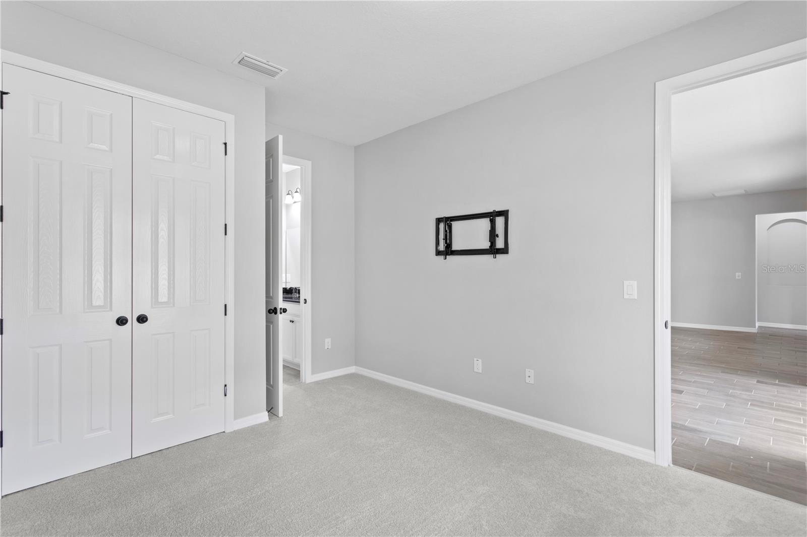 1917 MOORHEN WAY