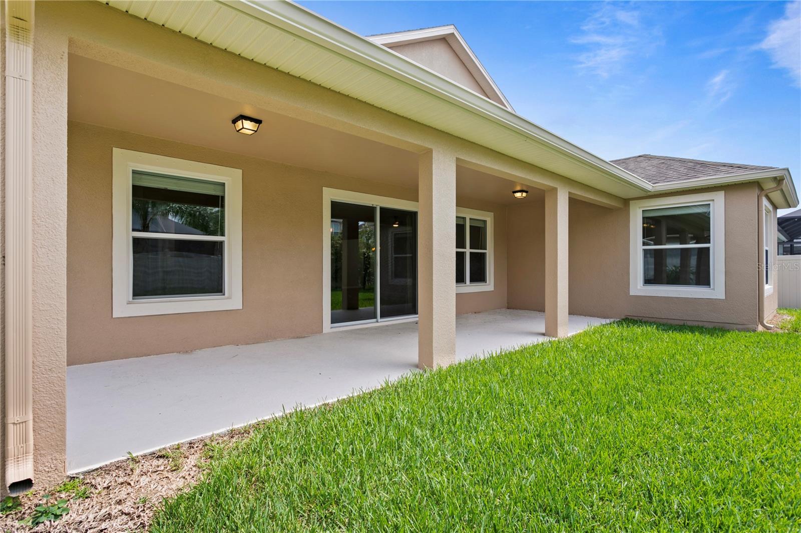 1917 MOORHEN WAY