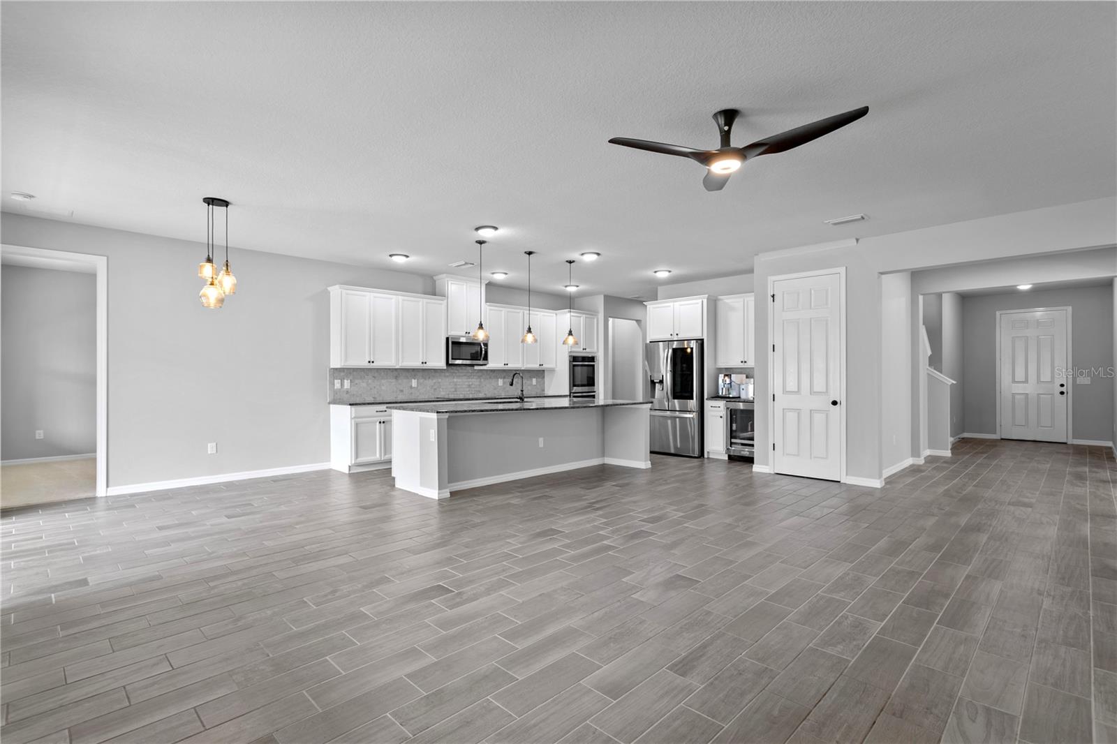 1917 MOORHEN WAY