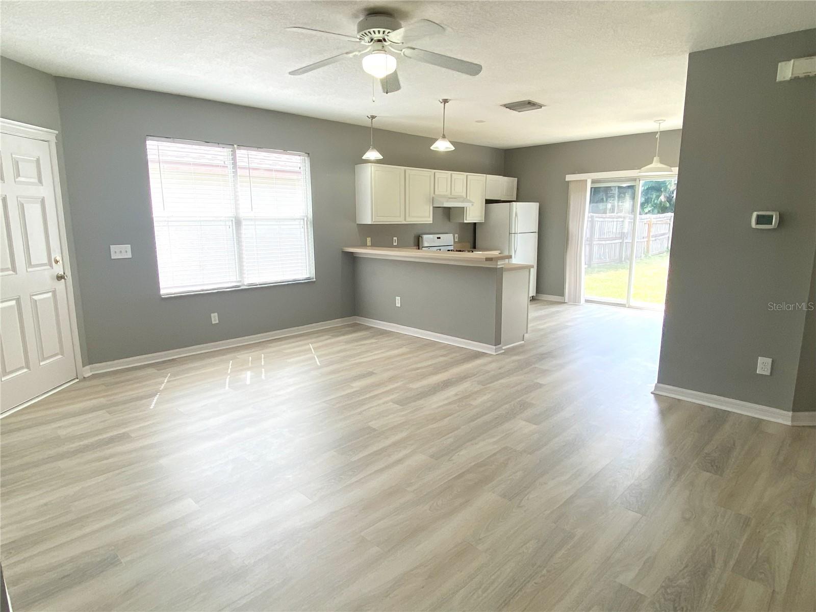 7519 OXFORD GARDEN CIR