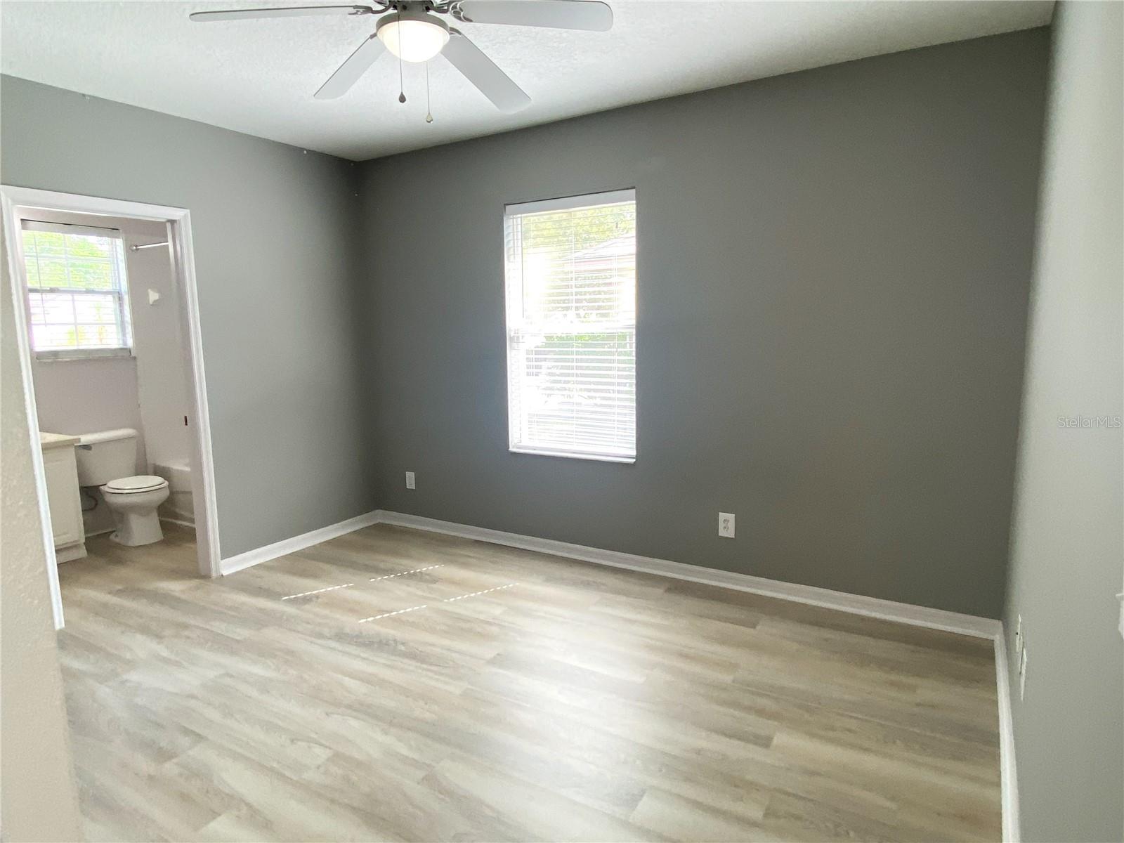 7519 OXFORD GARDEN CIR