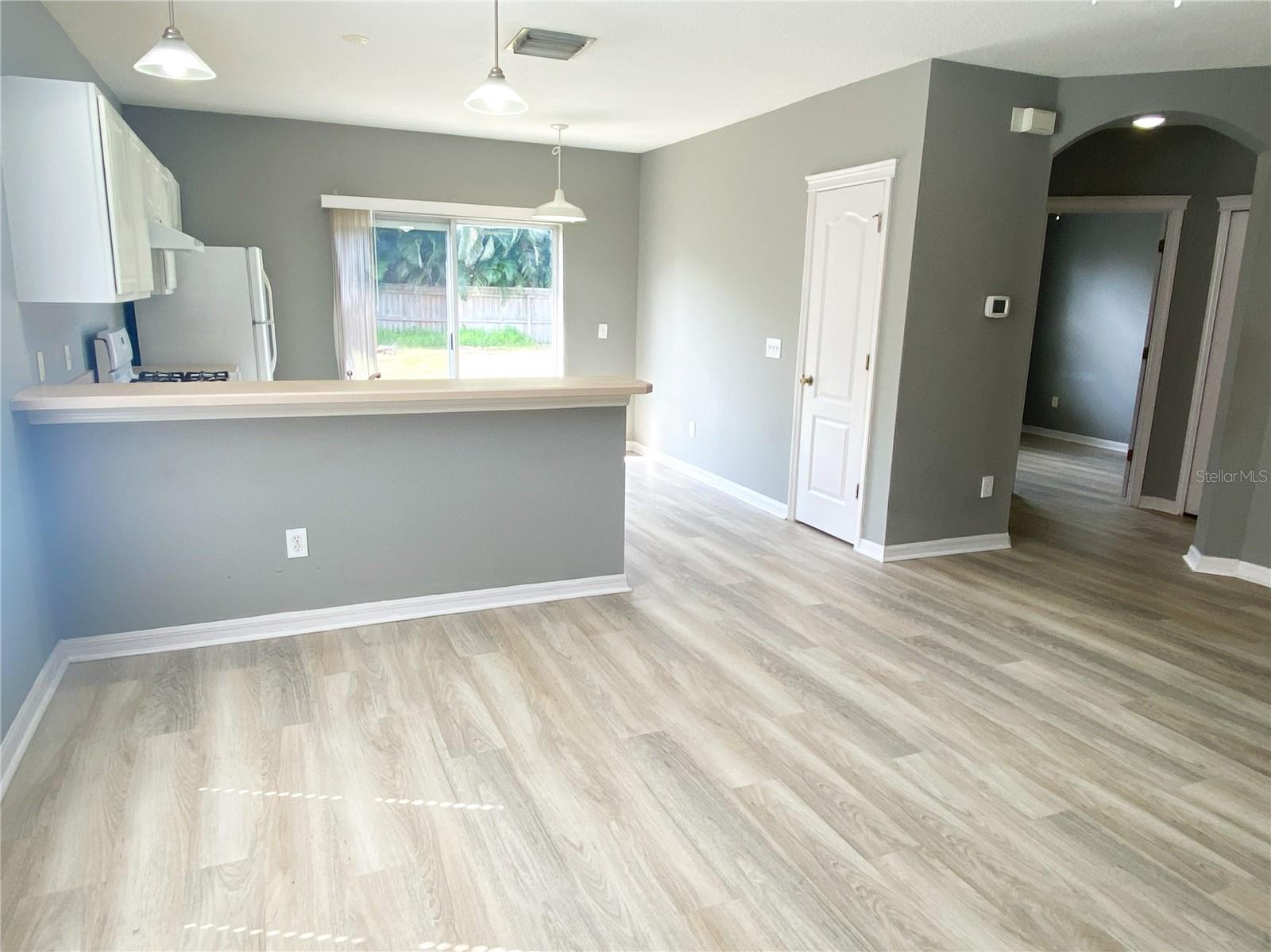 7519 OXFORD GARDEN CIR