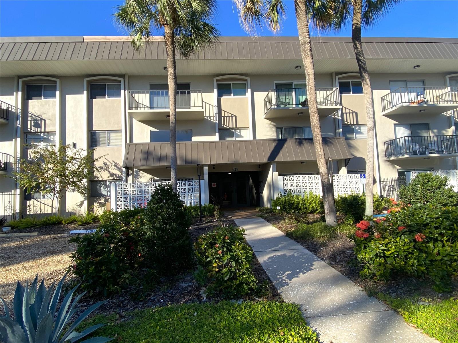 4607 W FIG ST #207