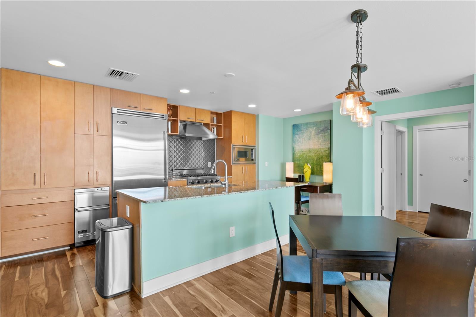 1120 E KENNEDY BLVD #1210