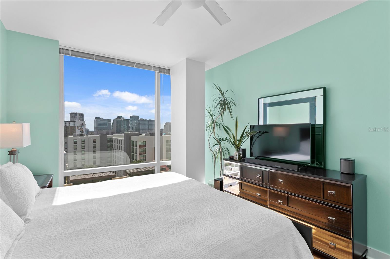1120 E KENNEDY BLVD #1210