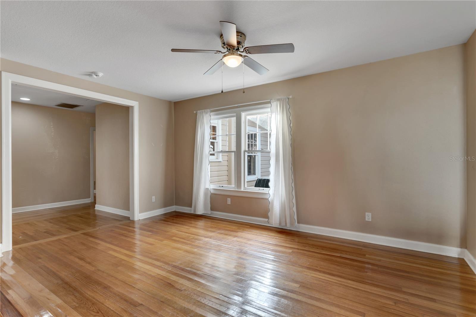 2918 W BAY VILLA AVE