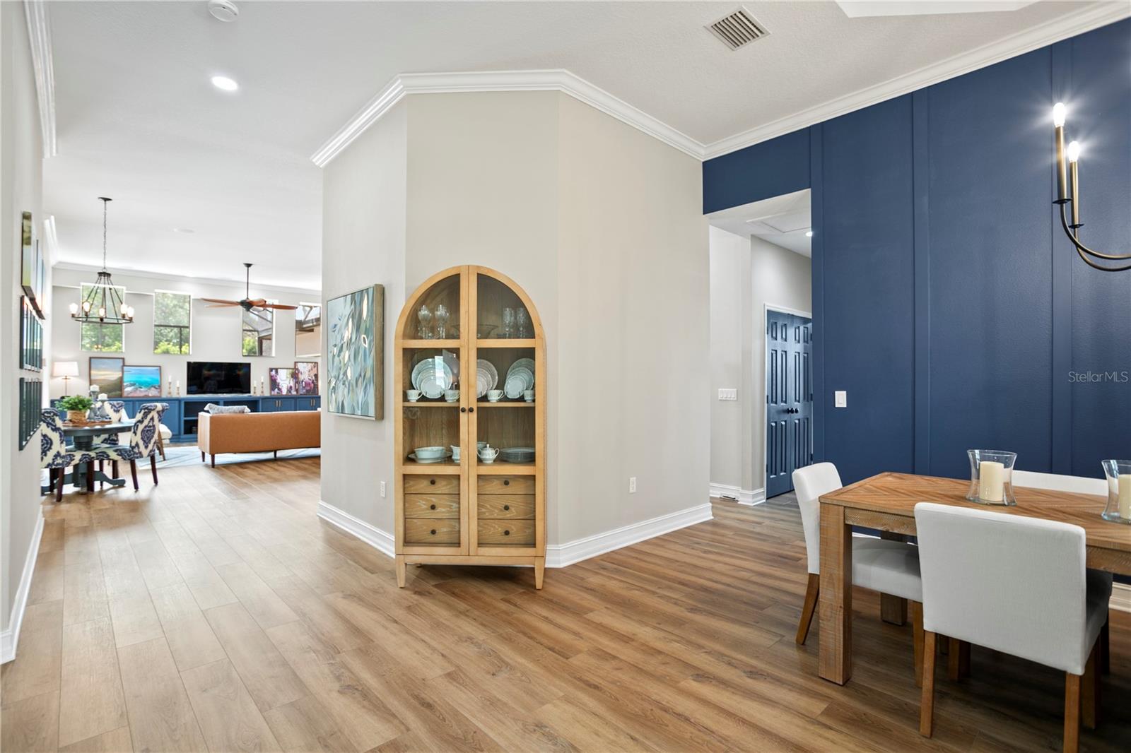 122 FALLING WATER DR