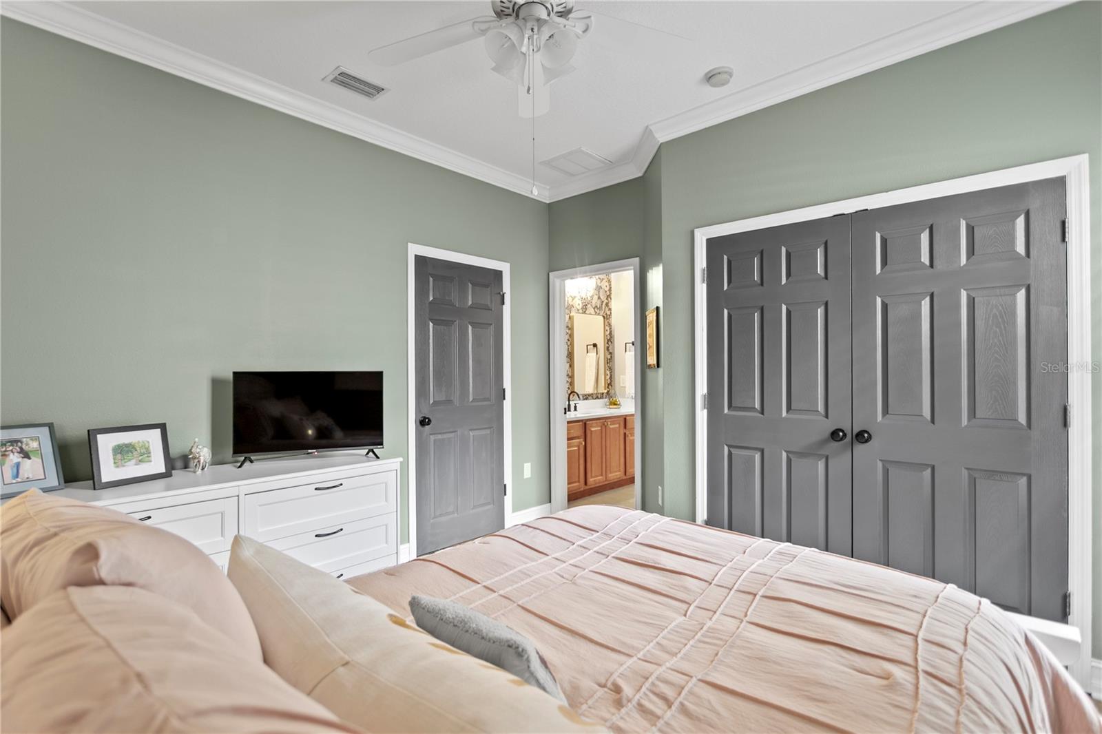 122 FALLING WATER DR