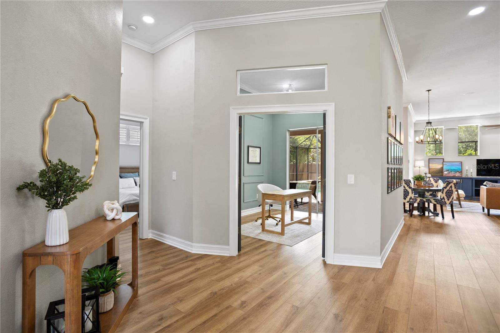 122 FALLING WATER DR