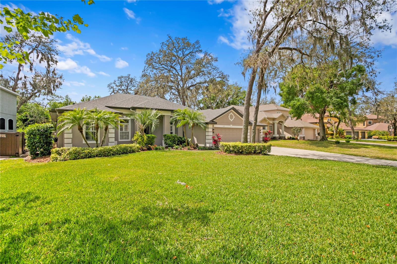 122 FALLING WATER DR