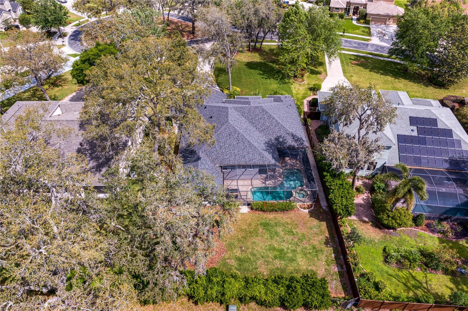 122 FALLING WATER DR