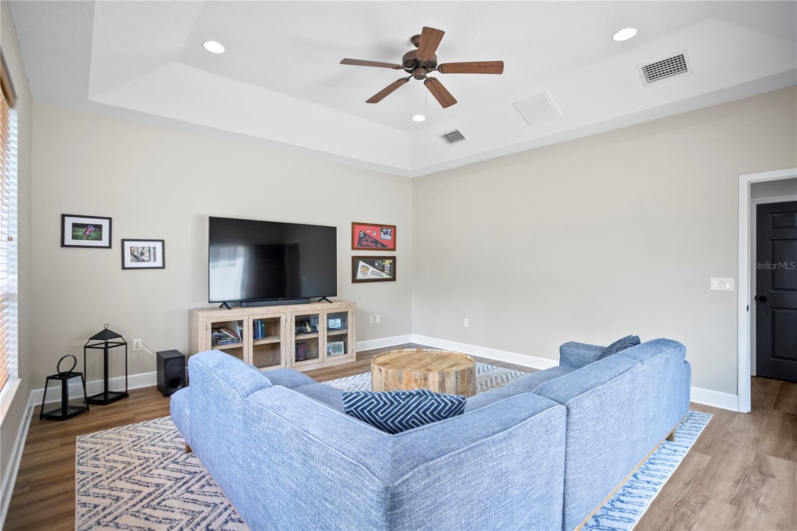 122 FALLING WATER DR