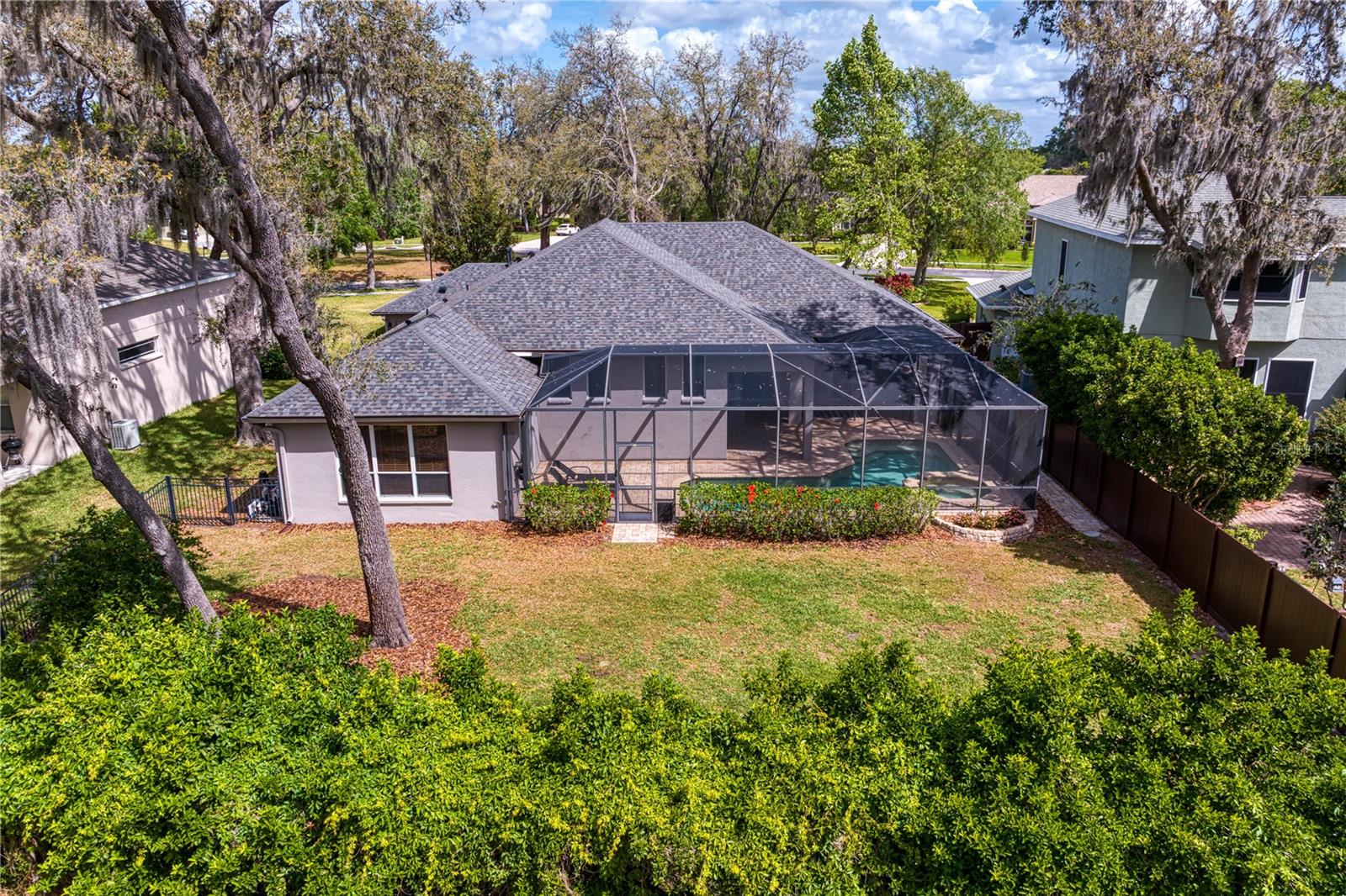 122 FALLING WATER DR