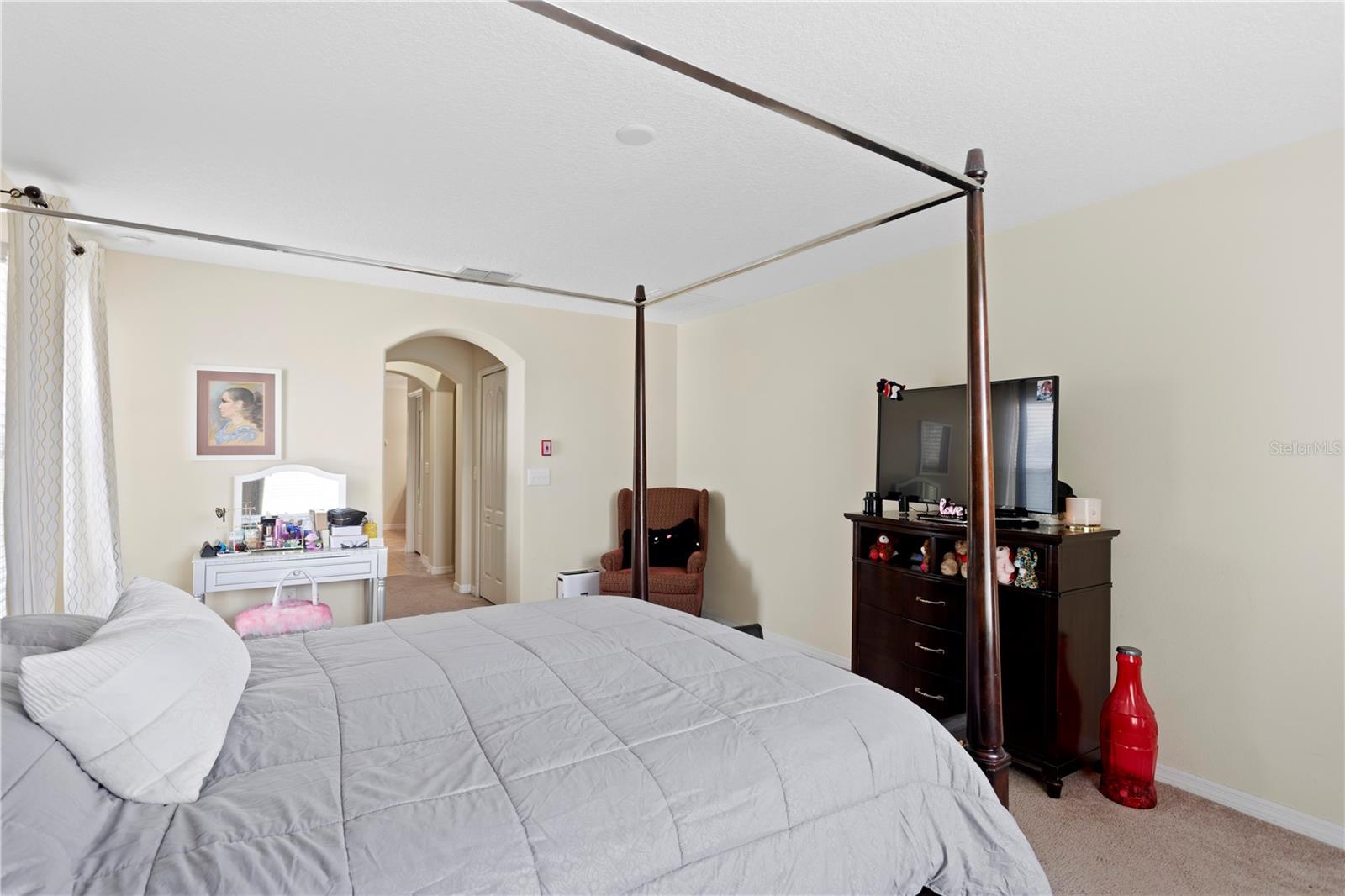 10216 SUMMER AZURE DR