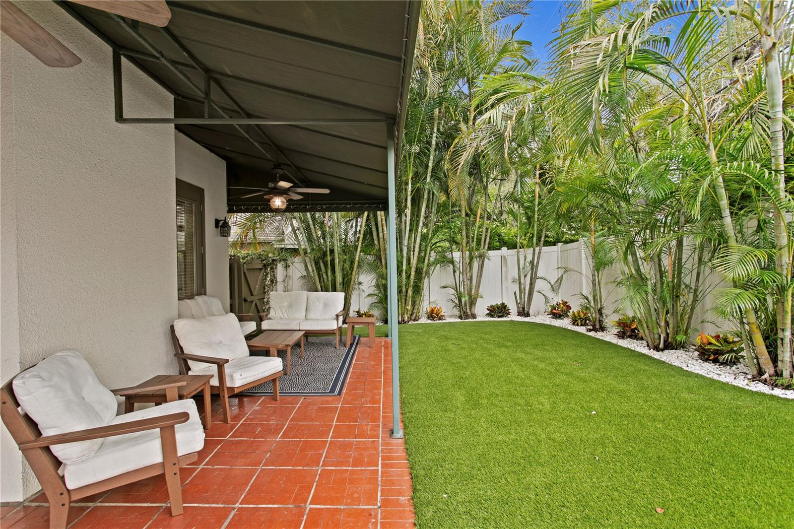 2915 W BAYSHORE CT #1/2