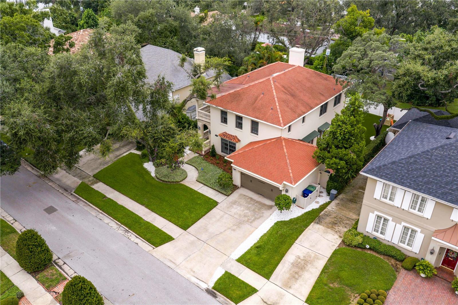 2915 W BAYSHORE CT #1/2