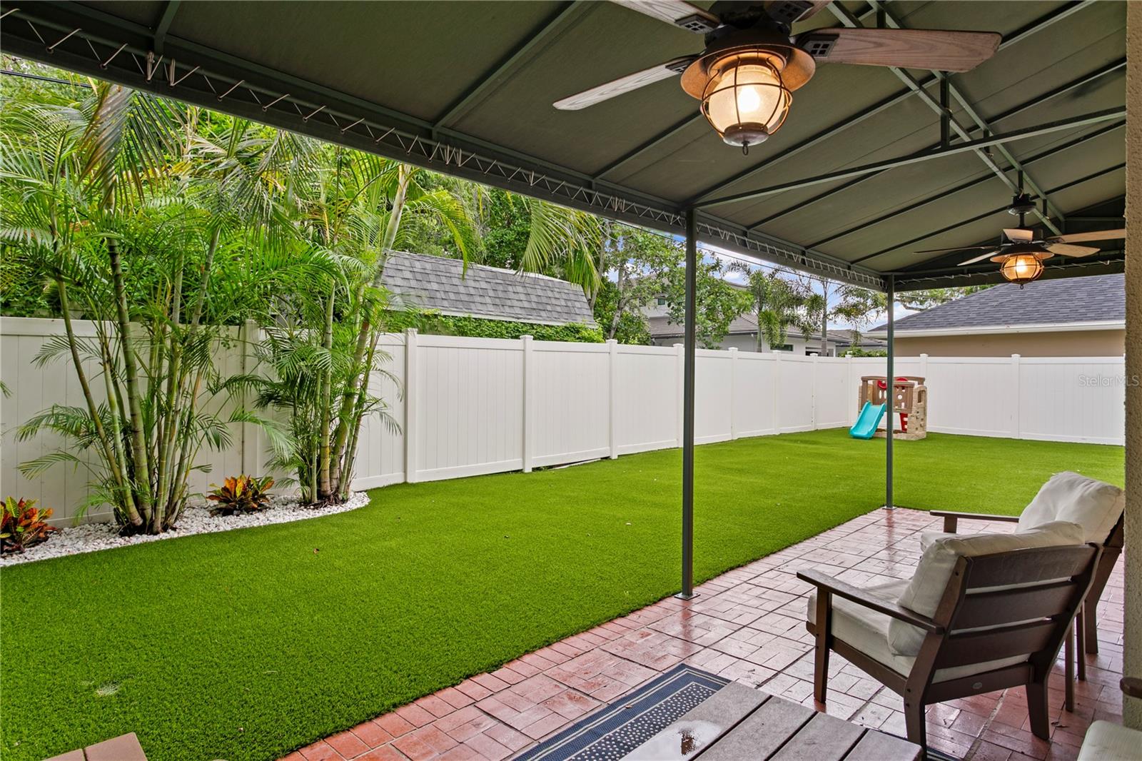 2915 W BAYSHORE CT #1/2