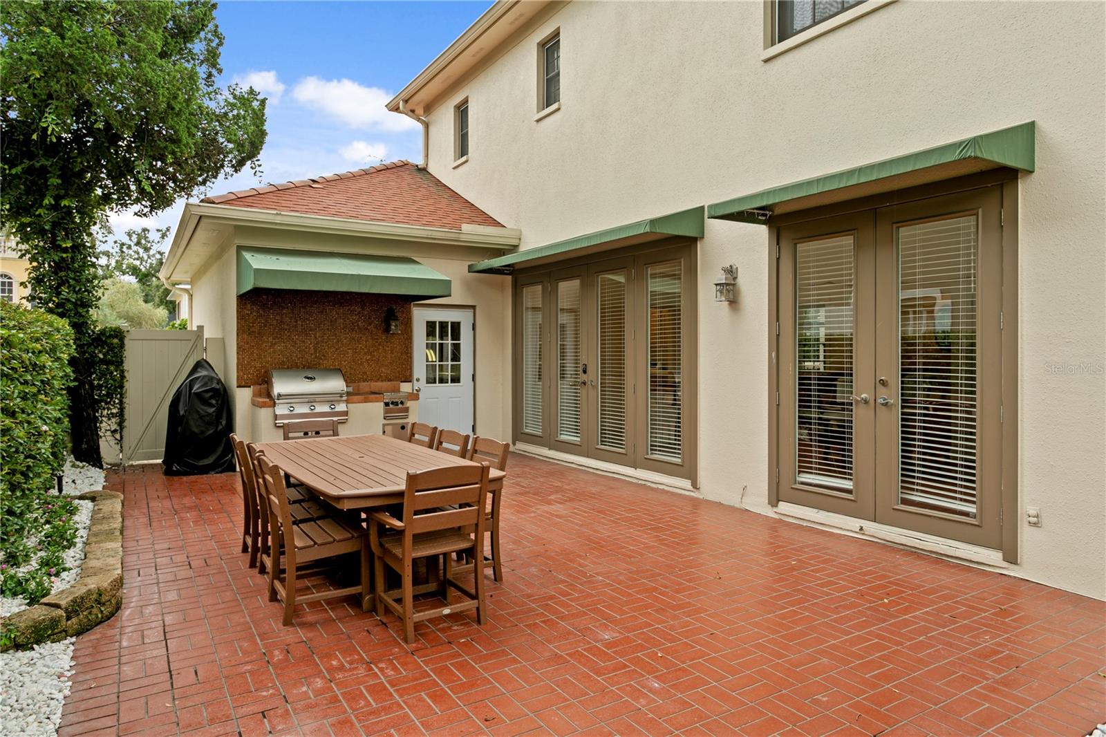 2915 W BAYSHORE CT #1/2